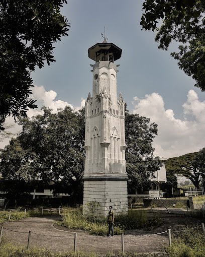 Berkelana dalam Jejak Sejarah Sumedang, Wisata Sejarah Menara Loji Sumedang