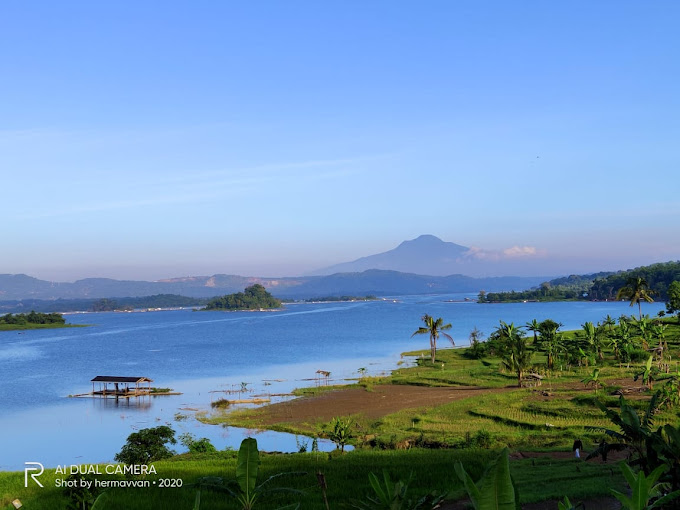 pantai sumedang