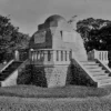 Monumen Lingga Jejak Peninggalan Sejarah Kuno di Alun-alun Sumedang