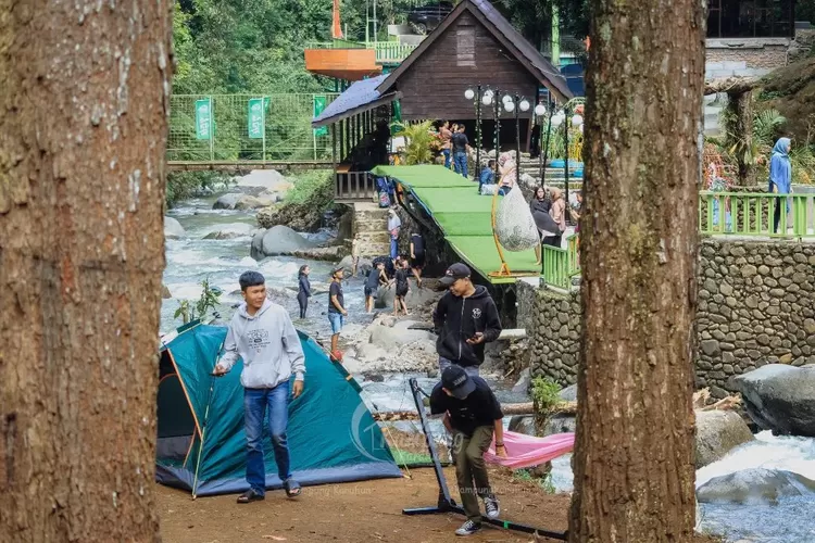 Wisata Alam Pegunungan dan Edukasi di Taman Ekologi Desa Karuhun