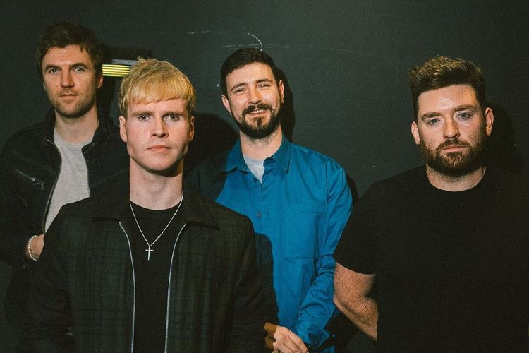 Makna Lirik Lagu Moving On - Kodaline : Sometime in the future maybe we can get together (Lengkap Dengan Terjemahan)