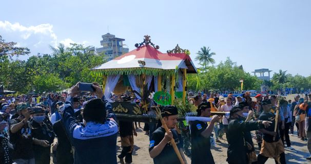 Inilah Syukuran Nelayan di Hotel Pondok Seni Pangandaran