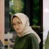 7 Warna Jilbab yang Cocok Dengan Baju Warna Army