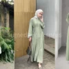 Gamis Hijau Sage Cocok dengan Jilbab Warna Apa? Cuss Intip Sini Aja!