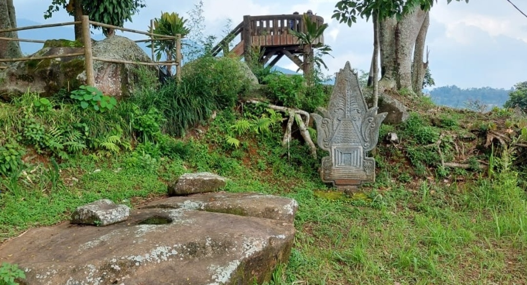 Batu Kasur Tepat Istirahat Raja