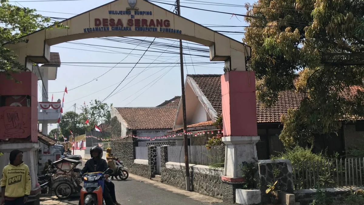 Waspada, Desa Serang