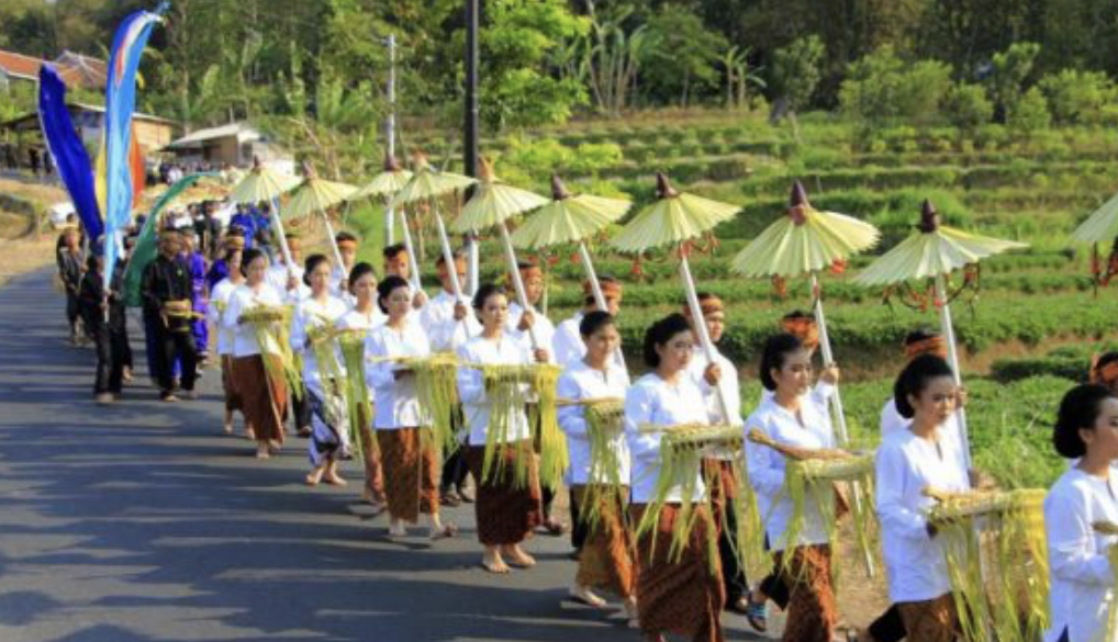 Punya Aura Negatif? Ini Dia Upacara Syafaran di Bandung Barat Untuk Mengusir Aura Negatif