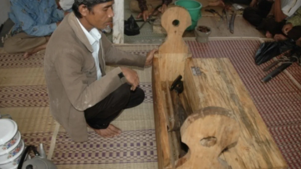 Mengenal Upacara Adat Asal Garut, Upacara Siraman dan Ngalungsur Geni di Kabupaten Garut