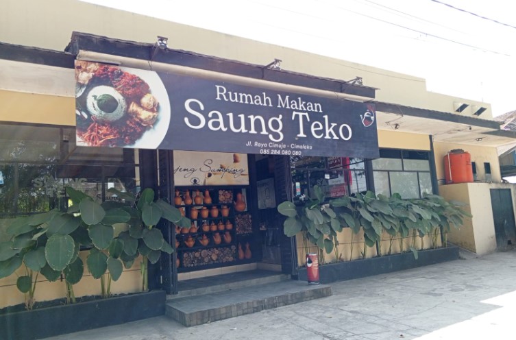 Wisata Kuliner Rumah Makan Saung Teko Sumedang