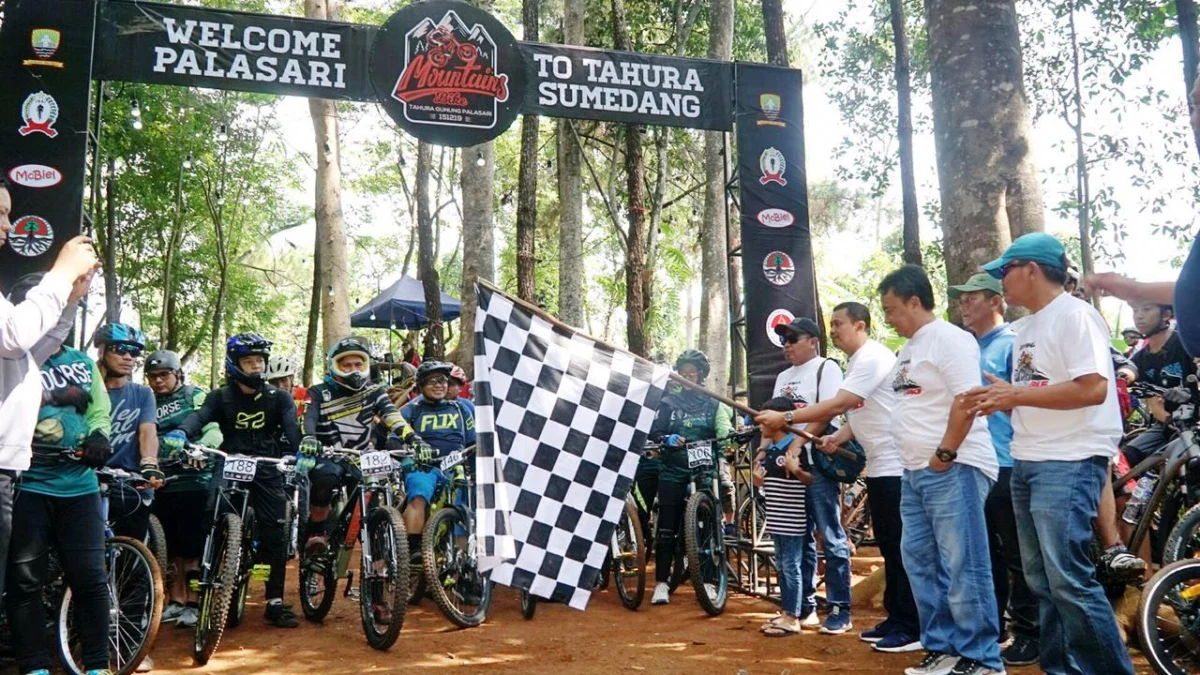 Wisata Sumedang Gunung Palasari: Melangkah Menuju Petualangan Trek Sepeda yang Luar Biasa di Sumedang