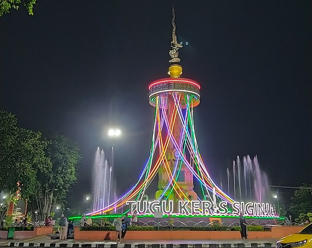 Tugu Keris Siginjai Adalah Kembaran Tugu Monas Jakarta, Apakah Itu Benar? Inilah Makna Dan Sejarah Tugu Keris Siginjai!