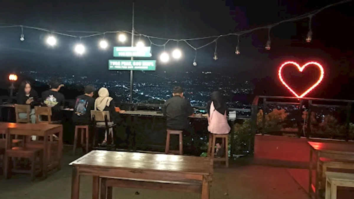 Tempat Best View Alam Sumedang Dengan Citylight Mempesona di Toga Peak Cafe Dekat Exit Tol Sumedang