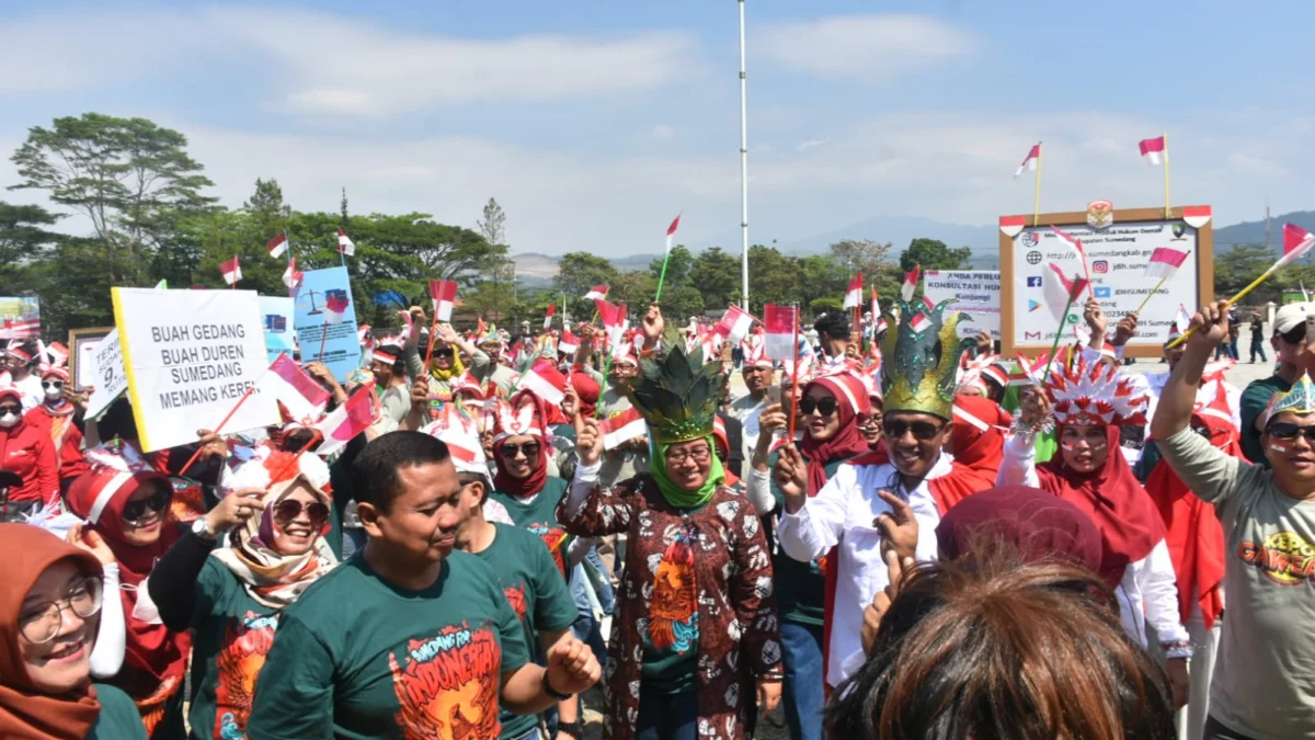 Karnaval dan Lomba antar SKPD Tingkatkan Kekompakan dan Kebersamaan, Bupati Dony: Menumbuhkan Rasa Patriotisme Dalam Membela Bangsa dan Negara