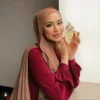 Baju Merah Maroon Cocok Dengan Jilbab Warna Apa Selain Hitam