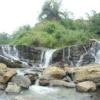 Menikmati Keindahan Alam dan Wisata Edukasi Curug Buhud Sumedang, Mirip Niagara Falls