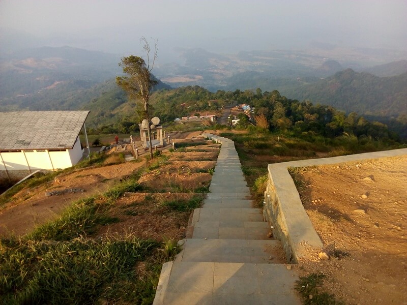 Wisata Sejarah Batu Dua Gunung Lingga Menjejak Keajaiban Arkeologi dan Sejarah yang Terukir di Sumedang