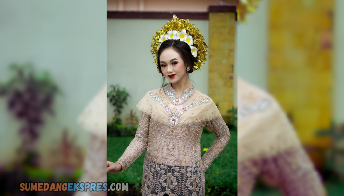 Ternyata Kebaya Jawa Barat Mempunyai Ciri Khas Tersendiri Daripada Pakaian Kebaya Lainnya