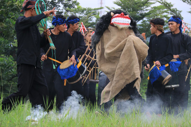 Reak Sunda Kekayaan Seni Peninggalan Budaya Sunda Tradisional yang Memikat