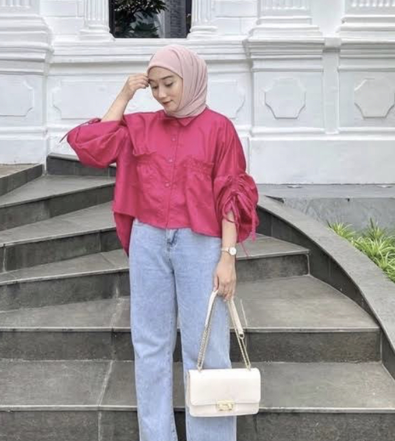 Baju Warna Fuschia Norak? Kamu Kurang Pinter Mix and Match, Kombinasi Ini Bikin Outfit kelihatan Mahal