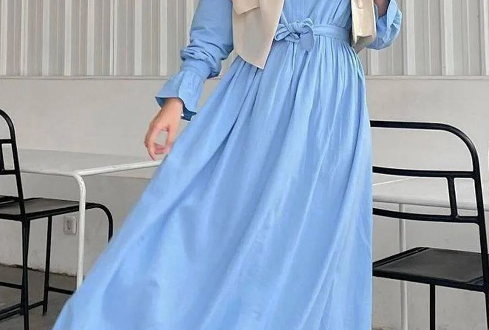 Gamis Biru Muda Cocok dengan Jilbab Warna Apa Ya? Mari Mari Dicek Sini!