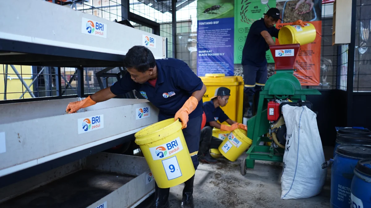 Gerakan Anti Sampah di Pasar Banjar Jawa Barat, BRI Peduli Bantu Kurangi Limbah Pasar 1.500 Kg/Bulan