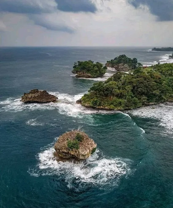 Magicseaweed Pangandaran atau MSW Pangandaran Merupakan Perkiraan Cuaca dan Perkiraan Ombak🏄‍♂️🌊🌅