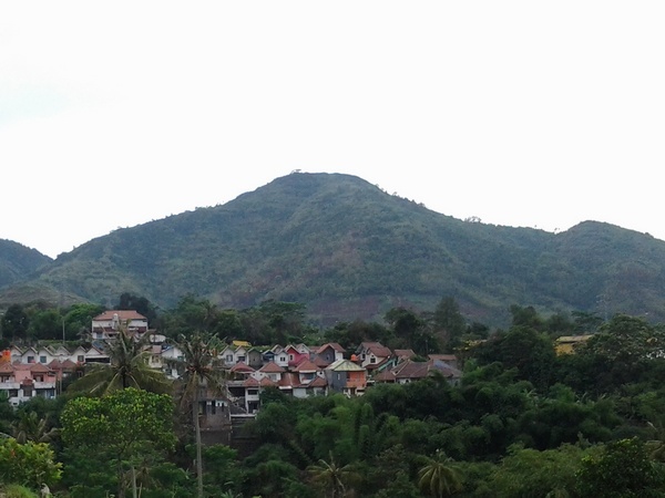 sasakala gunung geulis