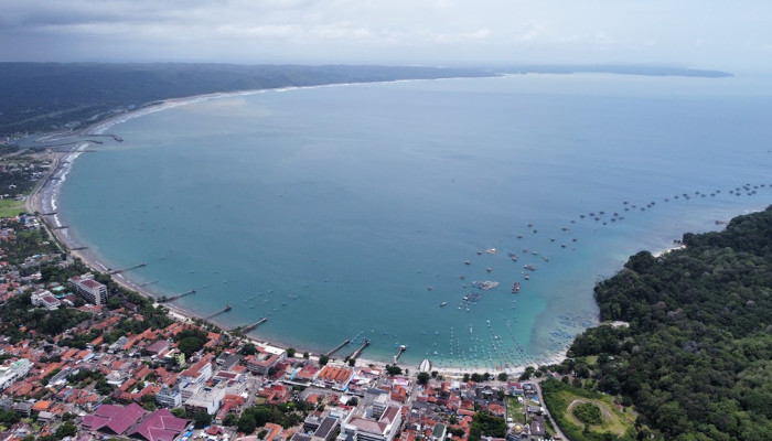 Pesona Pantai Sumedang Mirip Dengan Pantai Pangandaran, Punya Views Yang Sangat Bagus Dan Memanjakan Mata