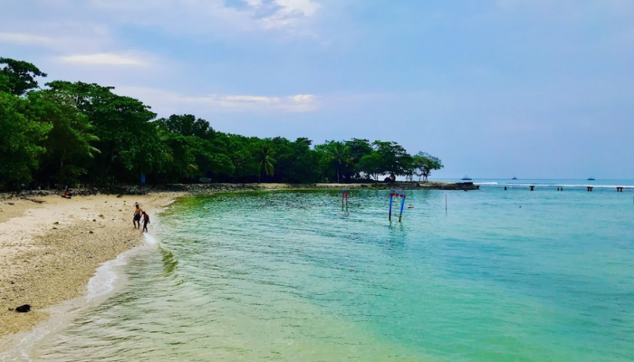 Pantai Sumedang Punya Vibes Seperti Lagi di Bali, Berikut Spot Favorit Dari Pesona Pantai Sumedang