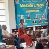 SOSIALISASI: Dinas Pendidikan kabupaten Sumedang, Dr.Dian, ketika ditemui Sumeks dalam Seminar Literasi di Gedung Dinas Arsip dan Perpustakaan Kabupaten Sumedang bersama Komunitas literasi Iqra bersama Madrasah Aliyah Negeri (MAN) 2 Sumedang di Gedung Perpustakaan Daerah Kabupaten Sumedang baru-baru ini.