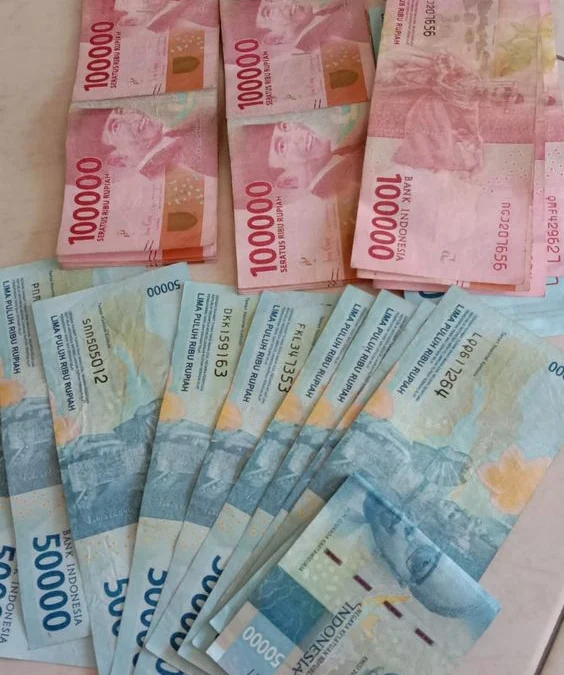 Isi Saldo Gopay dan Ovo Kamu Dengan Bermain Aplikasi Penghasil Uang 100 Ribu Perhari