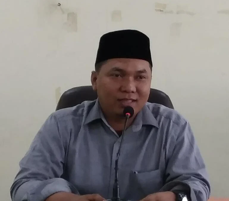 TANGGAPI: Dodi Partawijaya, Aktifis Sosial dan Kepemudaan Kecamatan Paseh saat ditemui Sumeks di salah satu acara, baru-baru ini.