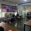 Mahasiswa Fakultas Teknik Geologi telah menginisiasi lahirnya organisasi Health Safety Environment atau HSE. Fokus utama organisasi ini adalah bergerak di bidang keselamatan dan edukasi mitigasi bencana.