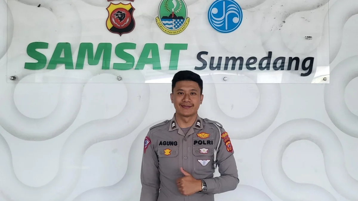 Baur STNK Samsat Sumedang, Briptu Agung Purnama S Sos, kepada Sumeks, Kamis (26/10).