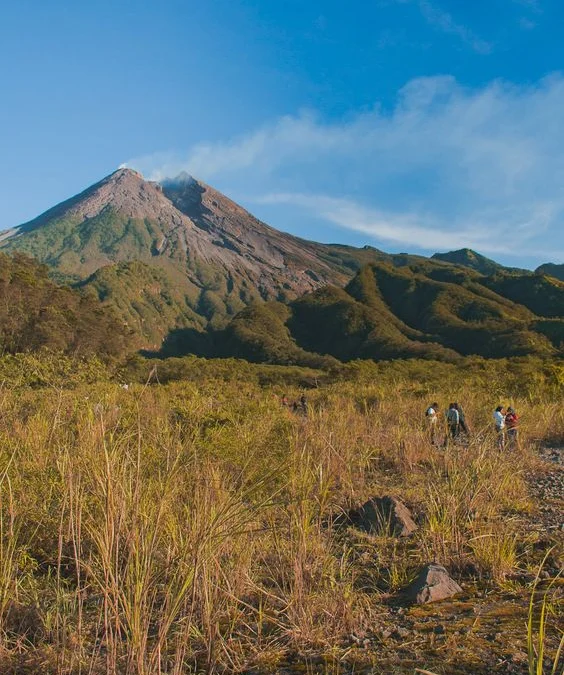 Saat Gunung Merapi Erupsi Sang Legenda Mbah Petruk Muncul