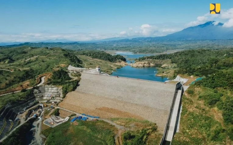 Bendungan Cipanas Ujungjaya