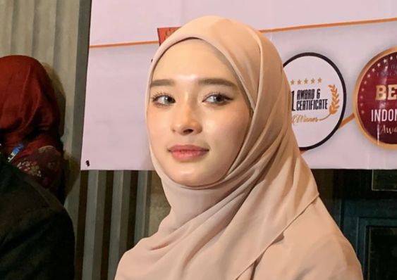 Inara Rusli resmi bercerai