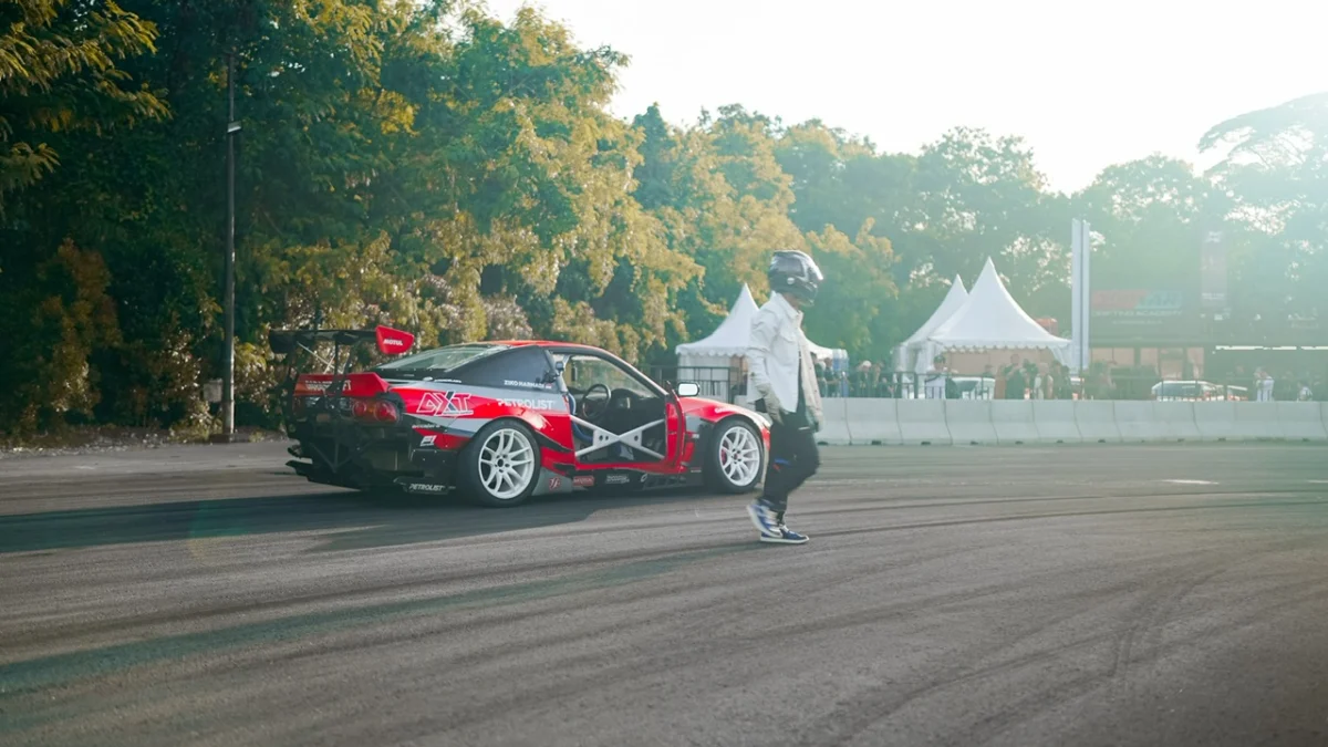 Sekolah Drifting J99XAR Drifting Academy Kembangkan Minat dan Bakat Anak Kalian Keren Banget