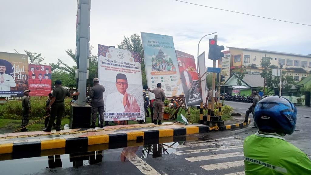 Lokasi di Sumedang yang Dilarang Dipasangi Spanduk, Bisa Kena Hukum!