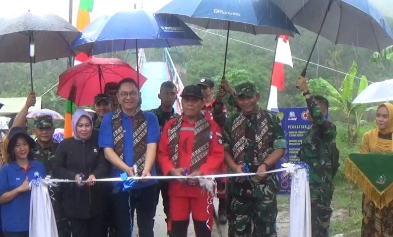 Warga Bobos Tidak Terisolir Lagi, Jembatan Gantung Menyambung Hidup dan Penghidupan