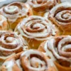 Menggoda Selera Pagi: Resep Cinnamon Roll Empuk, Lezat dan Mudah Dibuat