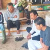 MIRIS: Korban kebakaran Nurdin (65), tengah mengungsi di kantor BRIN di Desa Haurgombong, Kecamatan Pamulihan, Kabupaten Sumedang, baru-baru ini.