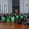 ANTUSIAS: Ratusan pengemudi ojek online di Jatinangor menggelar doa bersama sebagai bentuk dukungan dan solidaritas terhadap warga Palestina di Masjid Al Jabar ITBJatinangor, baru-baru ini.