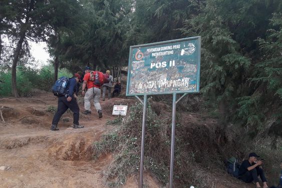 Larangan Pendakian Gunung di Musim Hujan oleh BPBD Sumedang