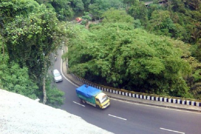 Mitos berunjung maut di Jalan Cae Wado Sumedang