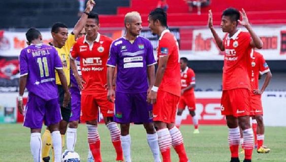 Liga 1 : Persija VS Persita Skor Sama Kuat 1-1