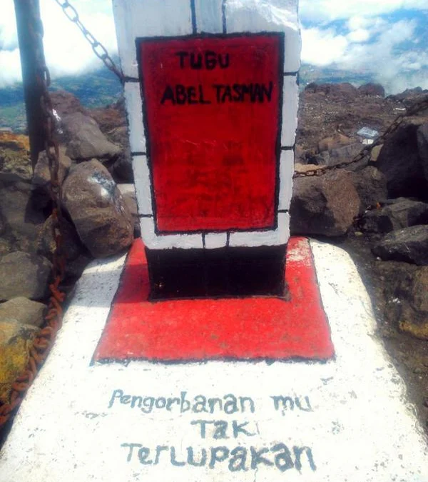 Menyingkap Kisah Tugu Abel Tasman di Gunung Marapi yang Viral Setelah Terjadi Letusan Minggu Kemarin