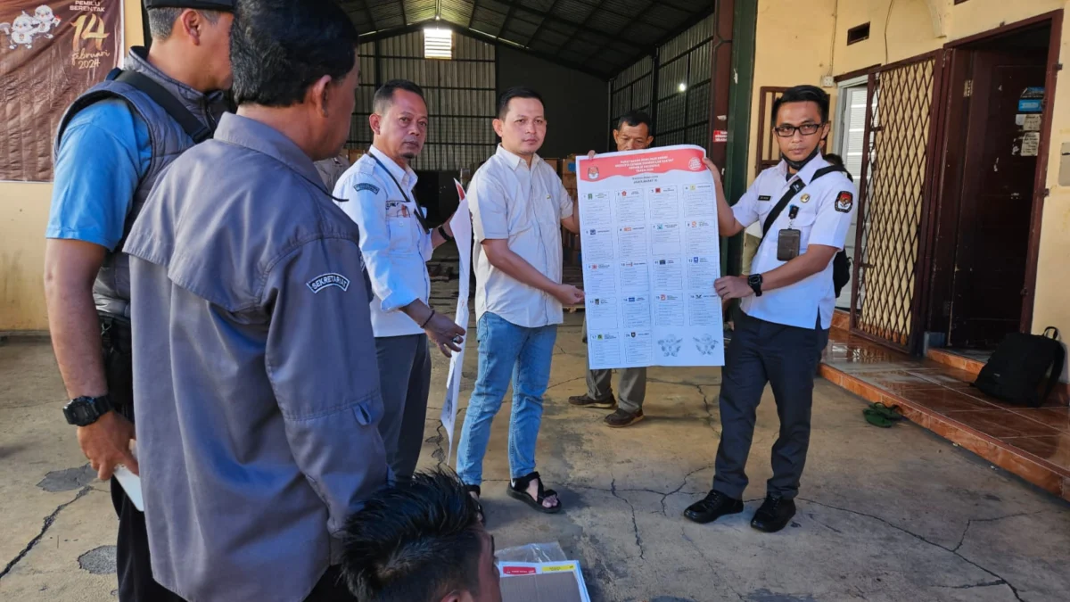 Puluhan Ribu Surat Suara Sampai di Sumedang