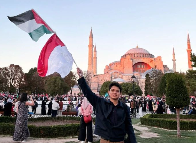 Mahasiswa Indonesia di Istanbul University: Muhammad Anis Shafwan Alumni SMAN IT Sumedang Pengalaman Baru yang Mengejutkan!