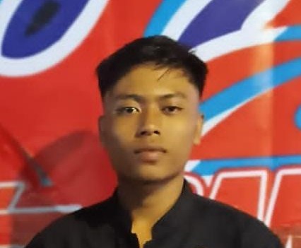 PRESATASI: Muhammad Rifa Aripin, siswa kelas XI TKR SMK Muhammadiyah 2 Sumedang, juara ke-4 dalam ajang kejuaraan pencak silat Gelora Bandung Lautan Api Champhionship Piala Kemenpora RI.